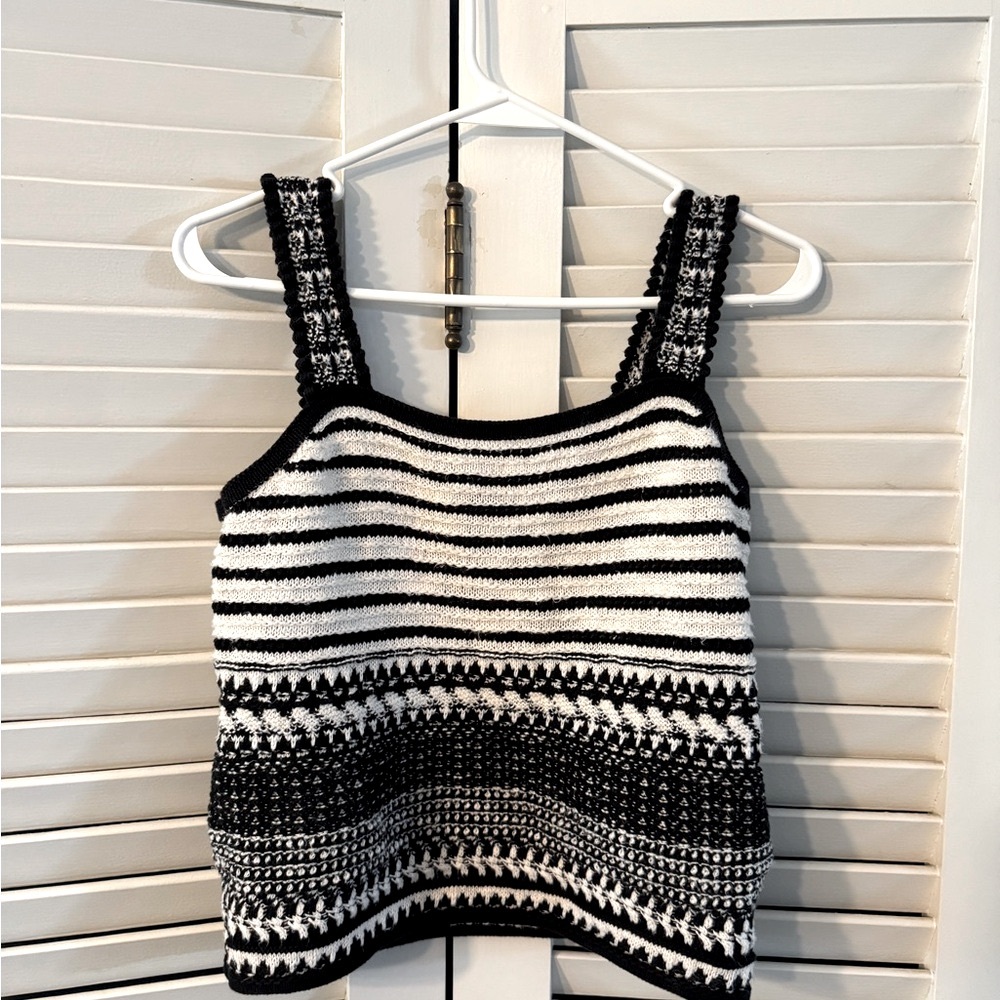 LOFT Black and White Cropped Fitted Tank Top